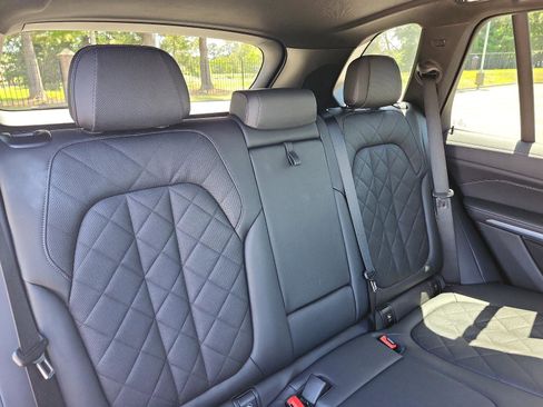 Used 2023 BMW X5 M50i w/ Climate Comfort Package AWD/4WD image 9