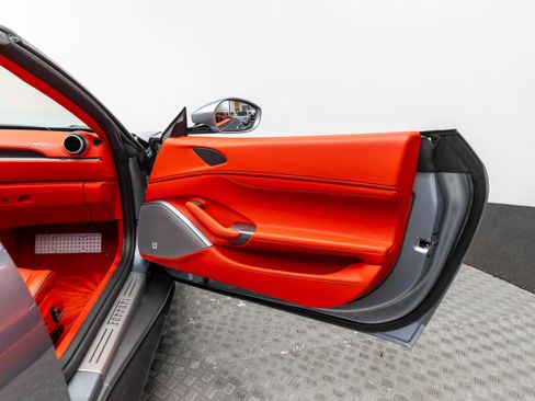 Certified 2019 Ferrari Portofino RWD image 43