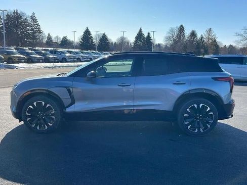 New 2025 Chevrolet Blazer EV RS image 2