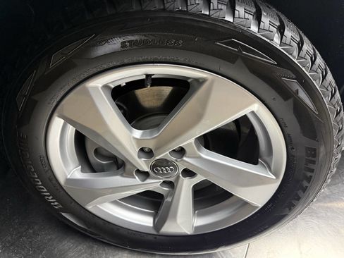 Used 2020 Audi Q3 2.0T Premium Plus w/ Premium Plus Package image 31