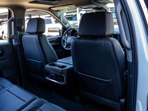 Used 2023 Chevrolet Silverado 1500 LTZ w/ LTZ Convenience Package II image 32