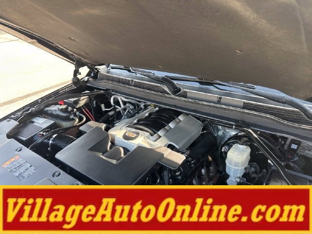 Used 2018 Cadillac Escalade Luxury AWD/4WD image 48