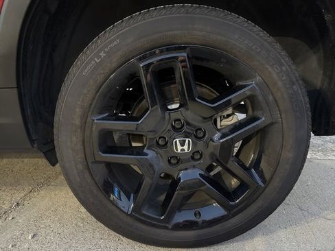 Used 2024 Honda Passport Black Edition image 8