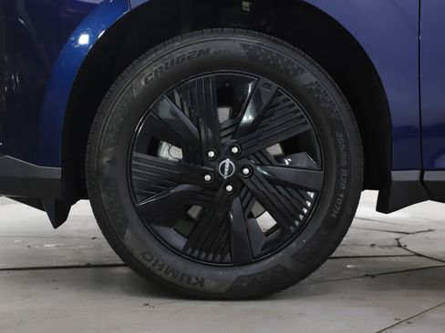 Used 2025 Nissan Murano SV image 31