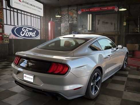Used 2020 Ford Mustang Coupe image 6