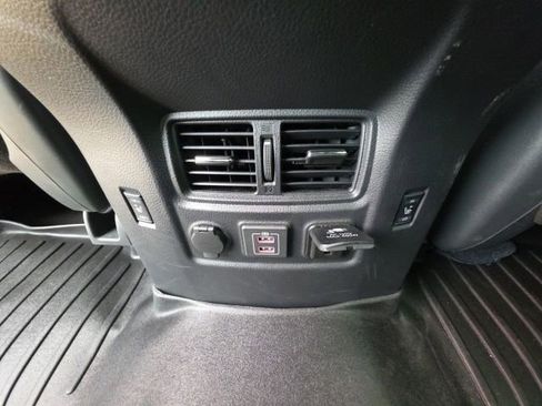 Used 2023 Nissan Titan PRO-4X w/ Pro-4x Convenience Package AWD/4WD image 24