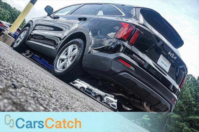 Used 2023 Kia Sorento LX FWD image 5