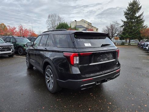 New 2026 Ford Explorer ST-Line image 7