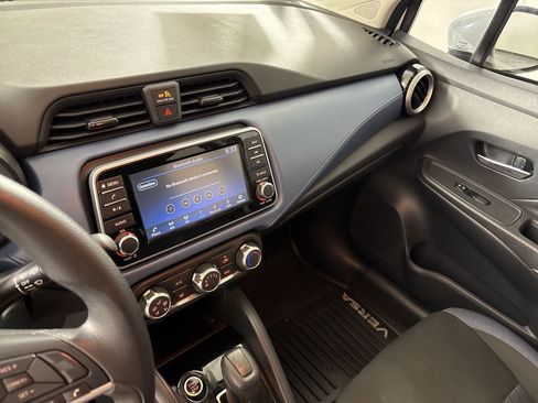 Used 2025 Nissan Versa SV w/ Trunk Package FWD image 30