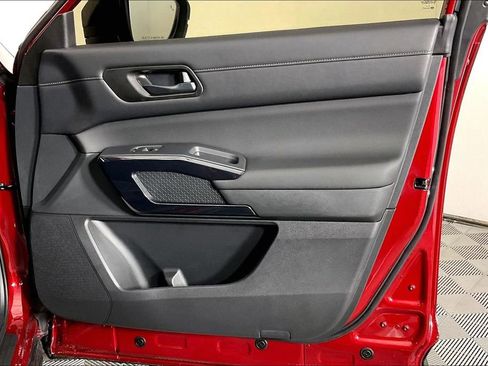 New 2026 Nissan Pathfinder SV image 24