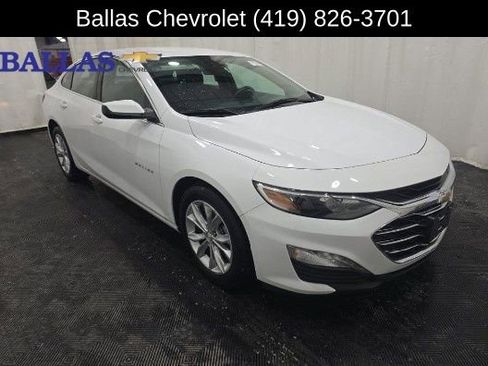 Used 2024 Chevrolet Malibu LT image 3