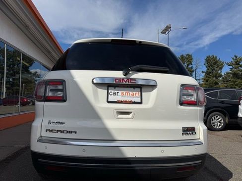 Used 2015 GMC Acadia SLT image 6