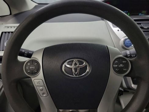 Used 2013 Toyota Prius V Three image 14