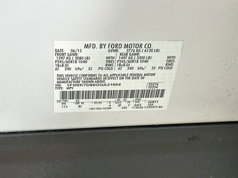 Used 2016 Ford Explorer XLT w/ Equipment Group 202A FWD image 12