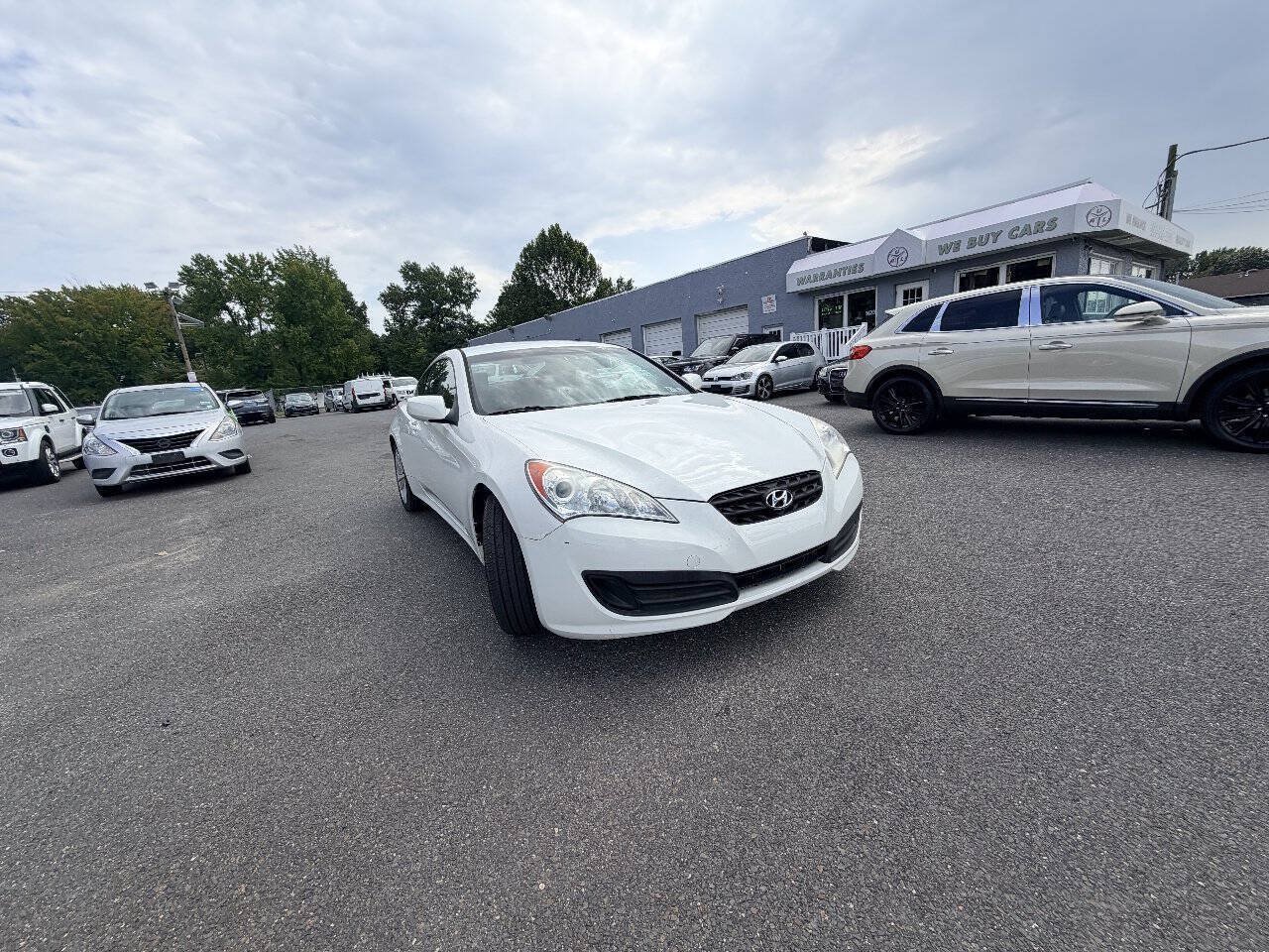 Used 2010 Hyundai Genesis 2.0T RWD image 6