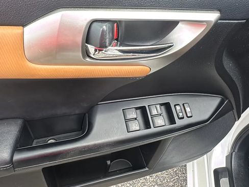 Used 2016 Lexus CT 200h FWD image 19