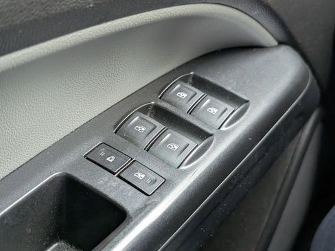 Used 2018 Chevrolet Colorado W/T w/ WT Convenience Package image 18