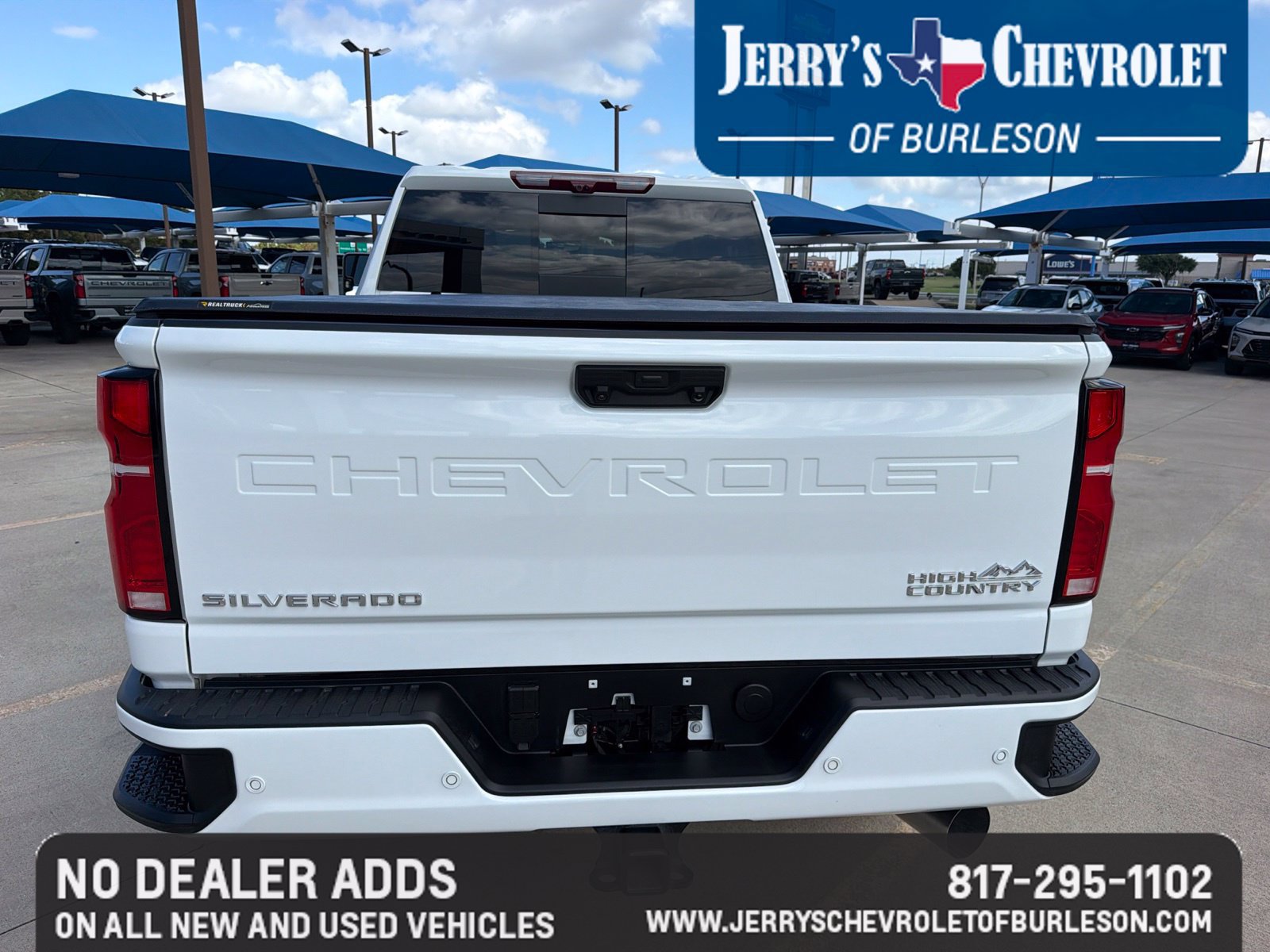 Used 2026 Chevrolet Silverado 2500 High Country w/ Technology Package AWD/4WD image 6