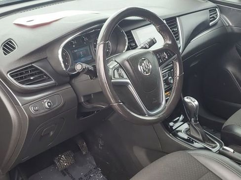 Used 2020 Buick Encore Preferred image 9