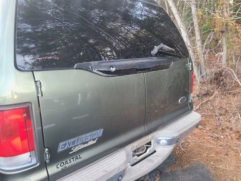 Used 2000 Ford Excursion Limited image 12