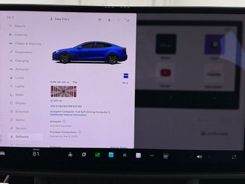 Used 2021 Tesla Model S Plaid AWD/4WD image 32