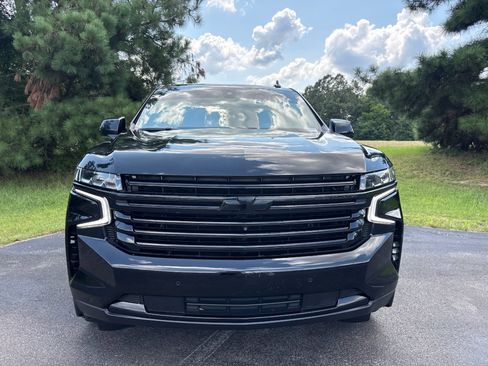 Used 2021 Chevrolet Tahoe High Country w/ Premium Package RWD image 2