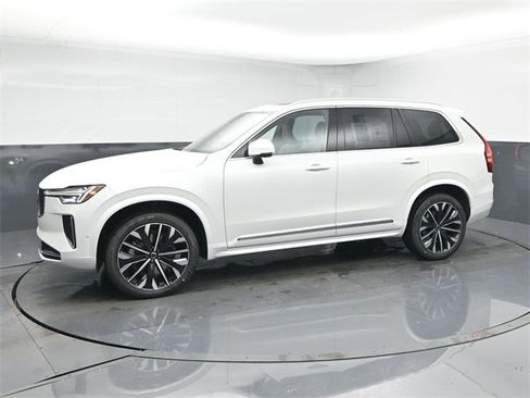 New 2026 Volvo XC90 B6 Ultra image 4