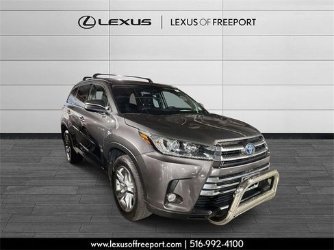 Used 2017 Toyota Highlander Limited image 1