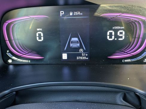 Used 2024 Kia Soul LX w/ Option Group 015 image 16