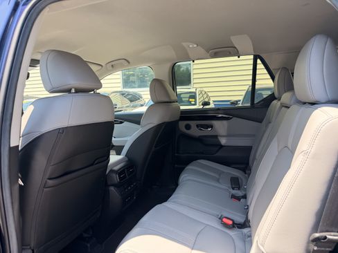 Used 2025 Honda Pilot EX-L image 26