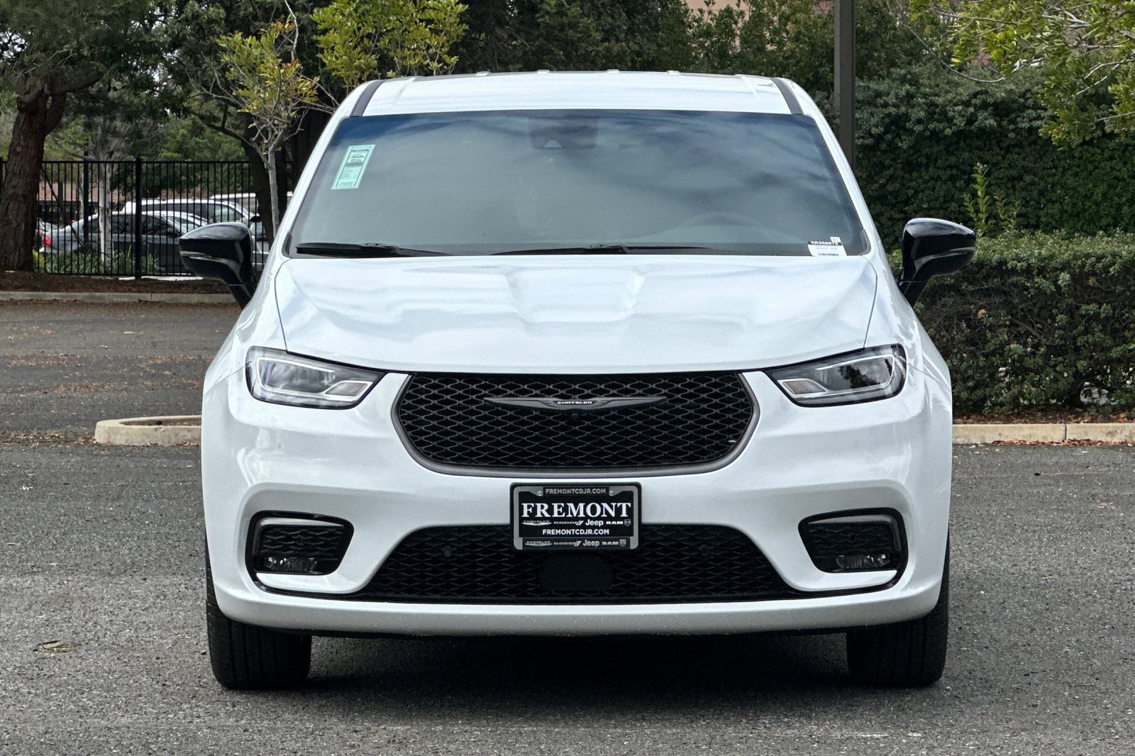 New 2026 Chrysler Pacifica Select FWD image 8