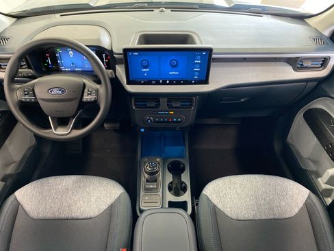 New 2026 Ford Maverick XLT image 17