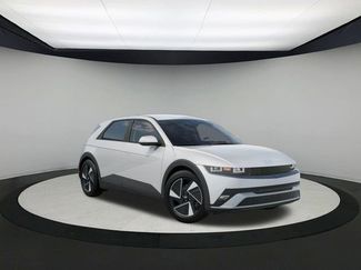 New 2026 Hyundai Ioniq 5 SE video 2