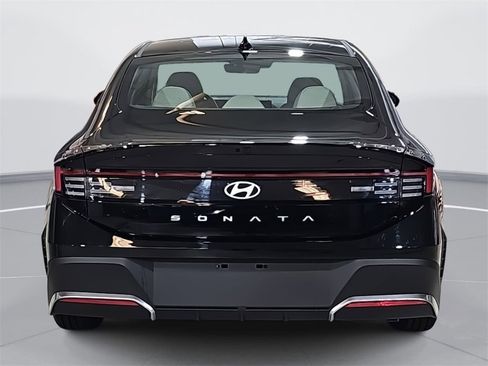 New 2026 Hyundai Sonata SE image 6