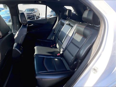 Used 2022 Chevrolet Equinox RS w/ RS Leather Package image 15