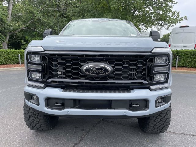 New 2026 Ford F250 Lariat w/ Black Appearance Package AWD/4WD image 2