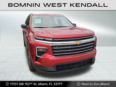Used 2025 Chevrolet Traverse LT