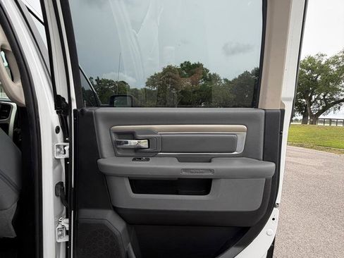 Used 2017 RAM 1500 Big Horn RWD image 15
