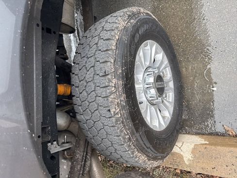 Certified 2022 Ford F250 XL w/ STX Appearance Package image 11