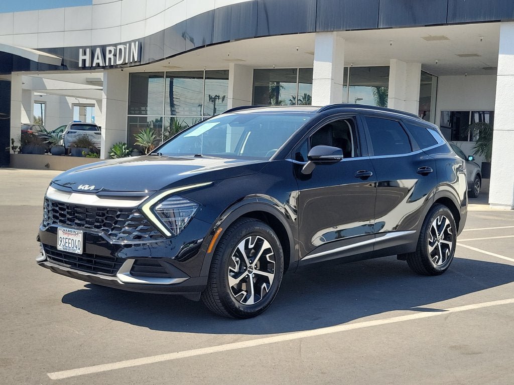 Used 2025 Kia Sportage EX w/ Premium Package FWD image 2