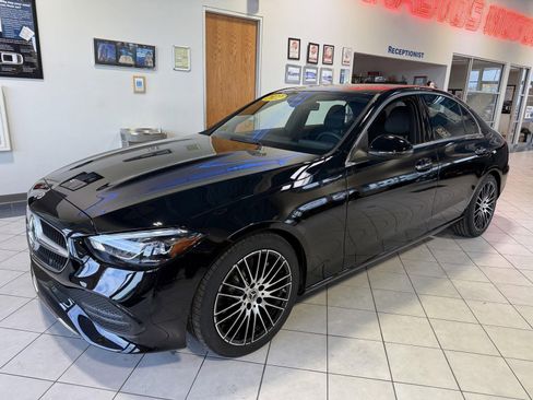 Used 2022 Mercedes-Benz C 300 4MATIC Sedan image 3