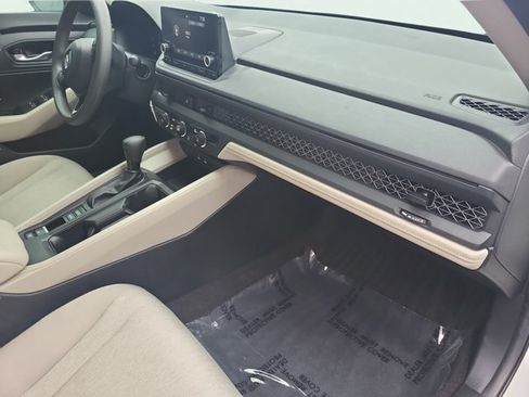 Certified 2024 Honda Accord LX image 17