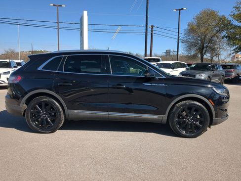 Used 2021 Lincoln Nautilus Reserve w/ Equipment Group 201A image 2