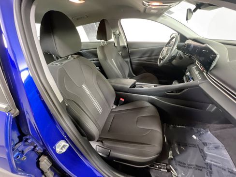Used 2023 Hyundai Elantra SEL w/ Convenience Package image 27