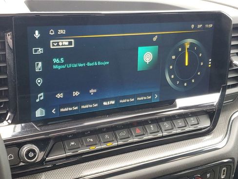 Used 2023 Chevrolet Silverado 1500 ZR2 w/ Technology Package image 18