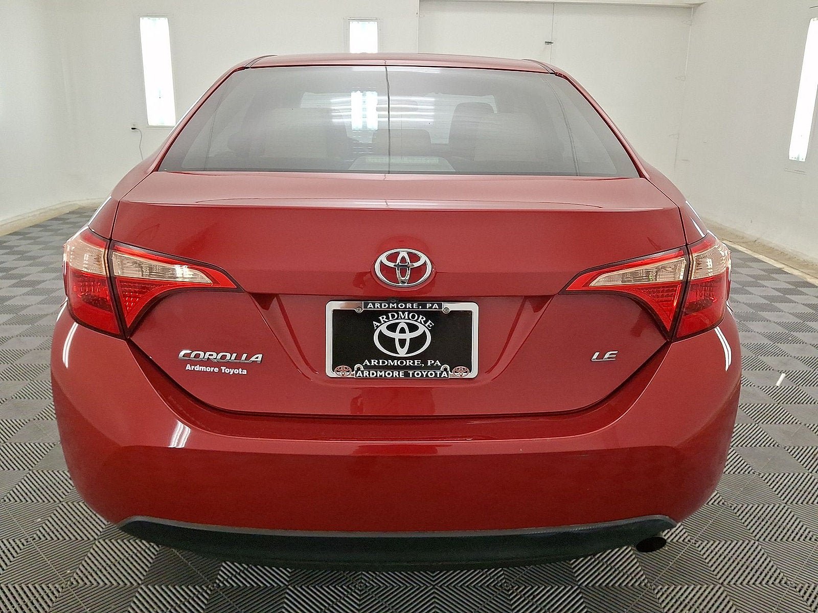 Used 2017 Toyota Corolla LE FWD image 14
