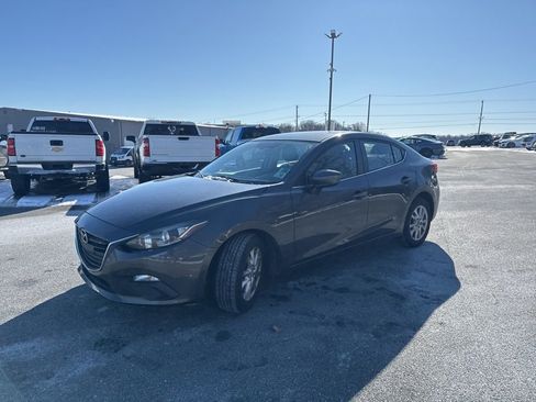Used 2016 MAZDA MAZDA3 i Sport w/ Preferred Equipment Package image 3