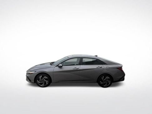 Used 2024 Hyundai Elantra Limited FWD image 6