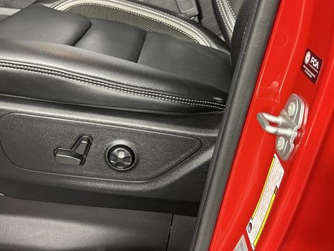 Used 2025 RAM 1500 RHO image 28