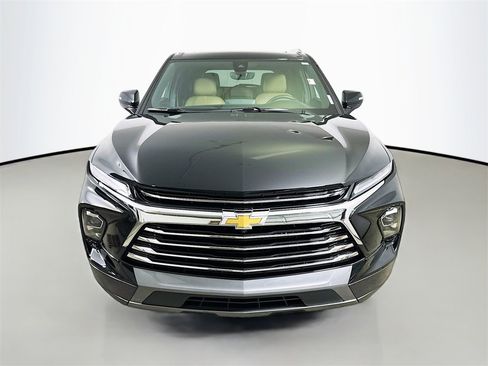 Used 2024 Chevrolet Blazer Premier w/ Driver Confidence II Package image 2